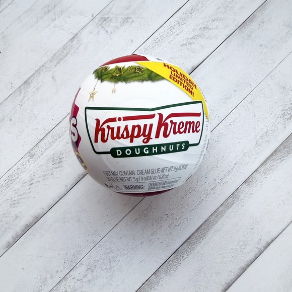 Zuru Other - Zuru Mini Brands Create Mini Treats Krispy Kreme Donuts Holiday Limited Edition